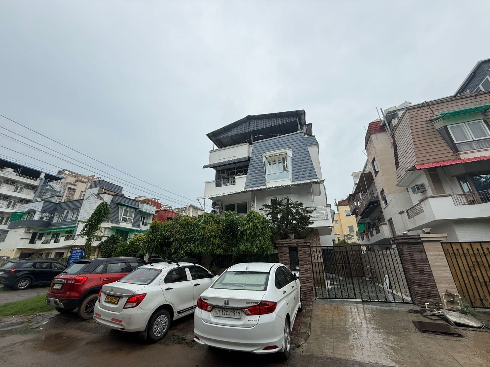 Luxury 4BHK Corner Property