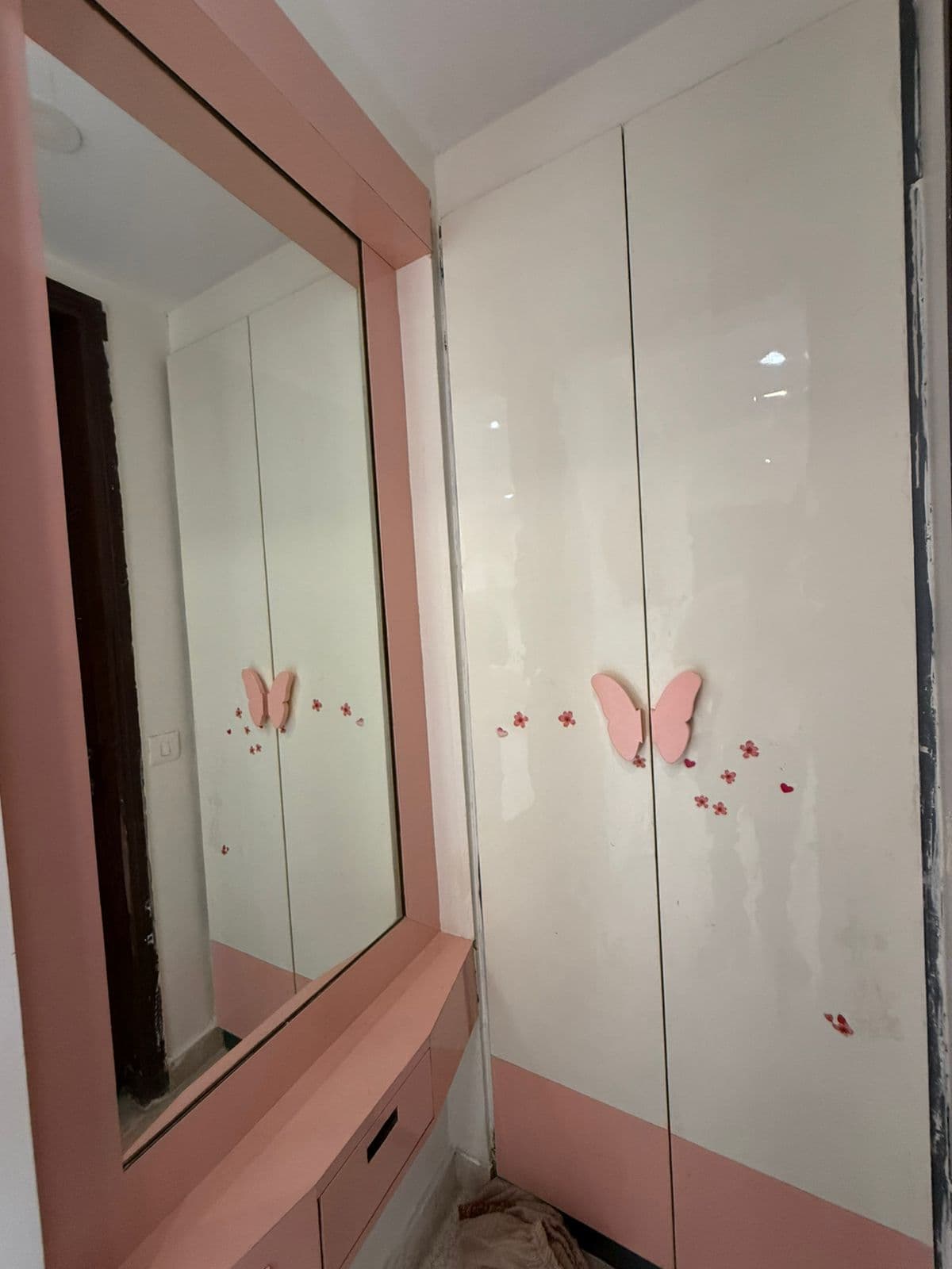 Premium Corner Property - Dearwood - Image 3