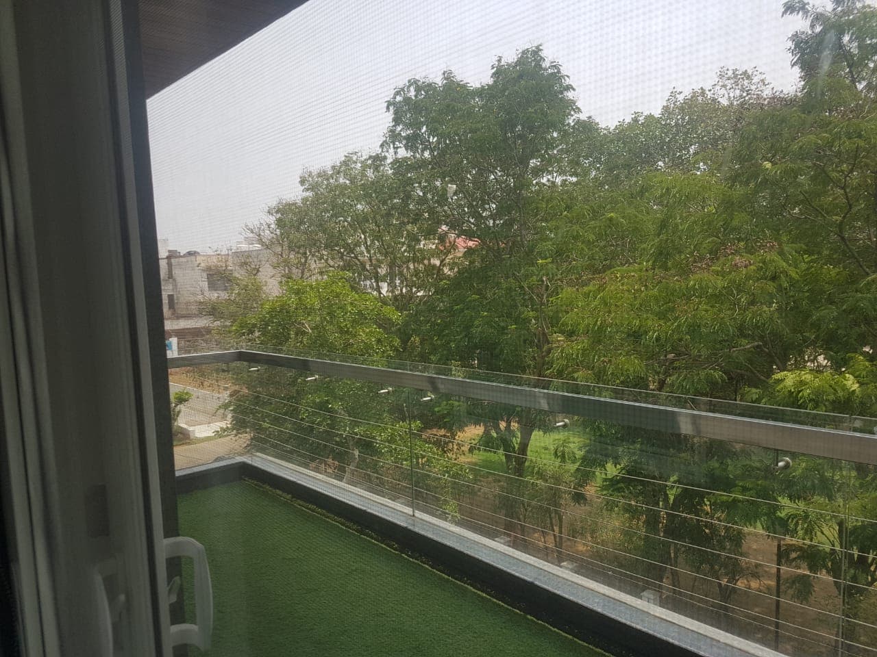 DLF Phase I Premium Apartment - Image 3